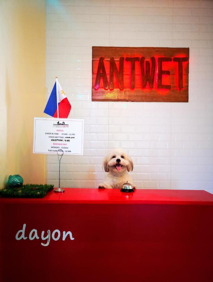 Antwet Backpacker'S Inn & Rooftop Bar Dumaguete City Bagian luar foto